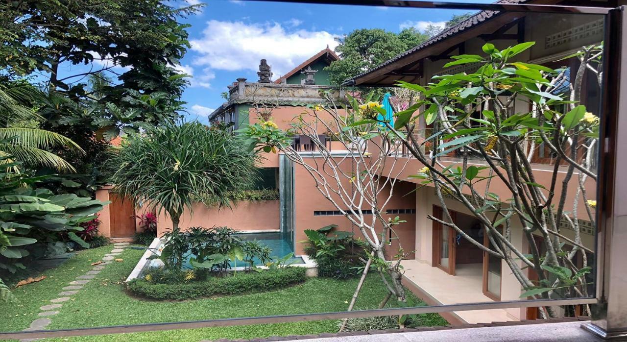 Villa Kembar Ubud Exteriör bild